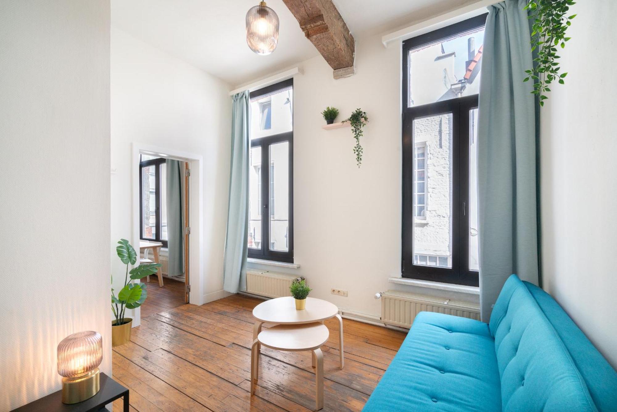 Authentic Apartments In The Center Of Антверпен Екстериор снимка