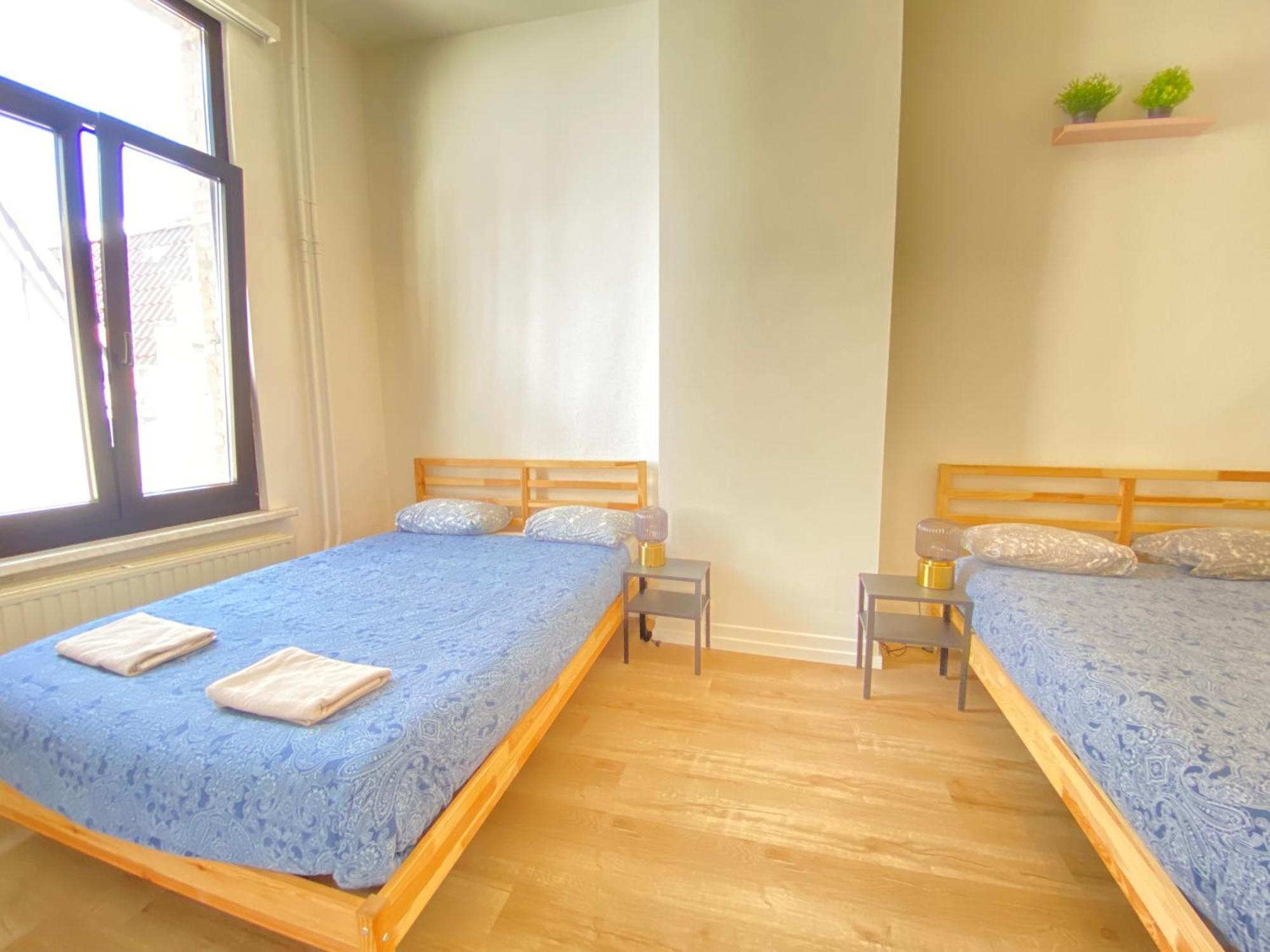 Authentic Apartments In The Center Of Антверпен Екстериор снимка